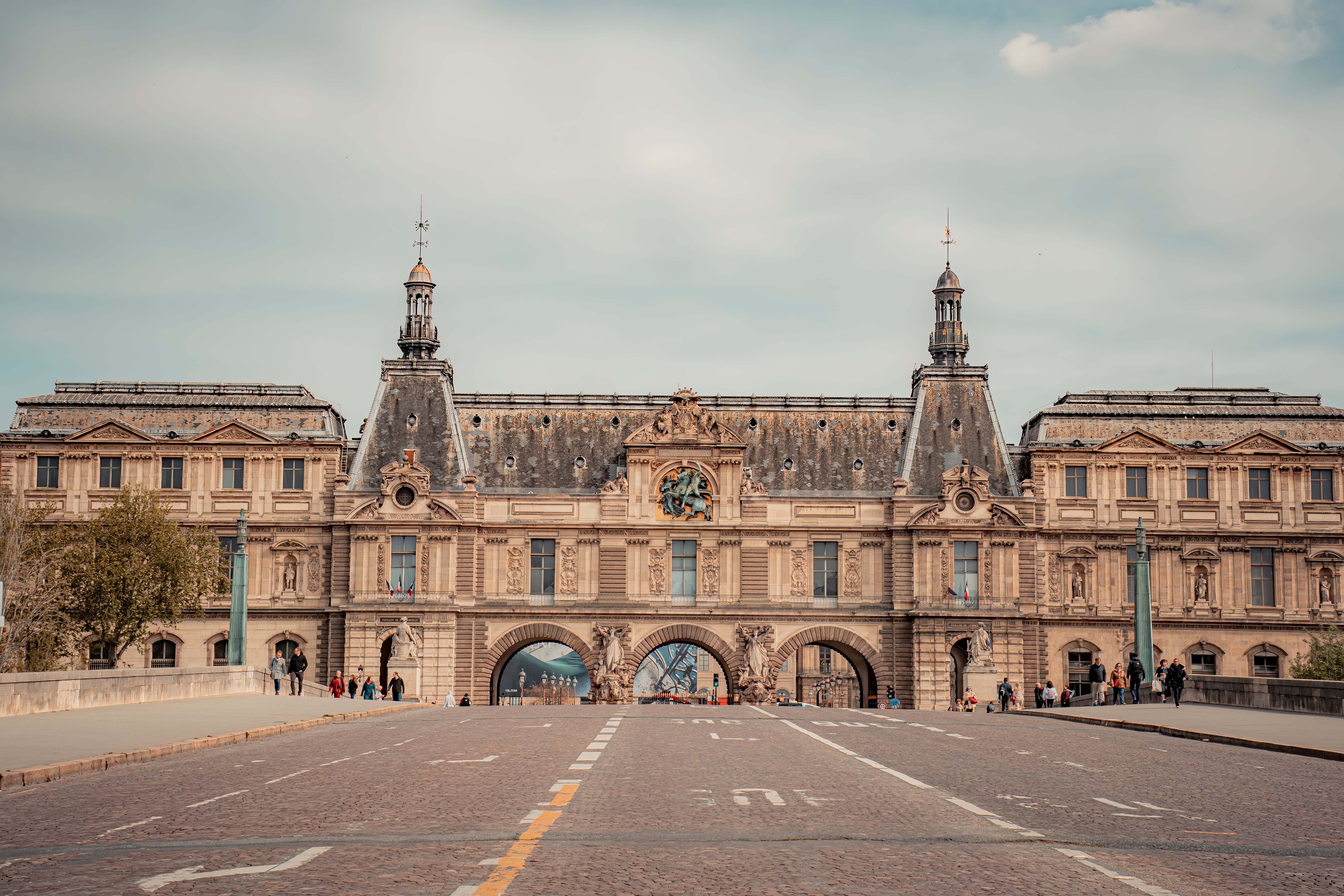 front view of louvre museum in Paris, France.